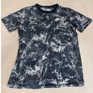 Nike Tee Youth Large Black Grey Abstract Graphic Print Short Sleeve T-Shirt